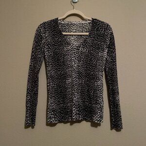 Black and Grey XS, Leopard Grey and Black Lightweight Sweater